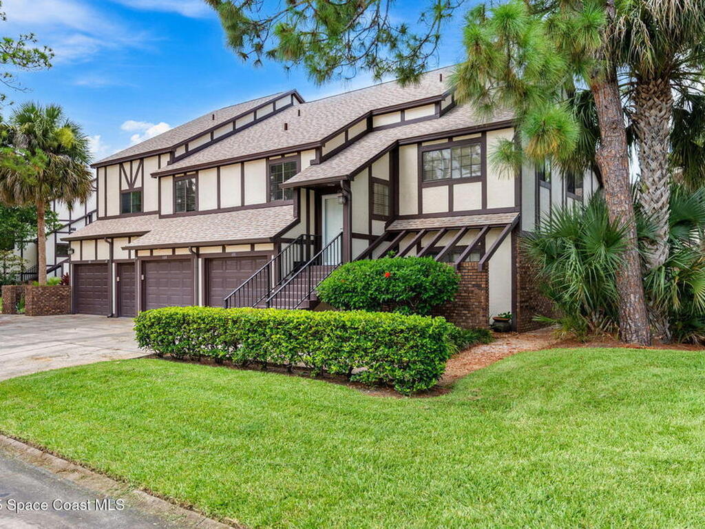 604 Greenwood Manor Circle, West Melbourne, FL 32904