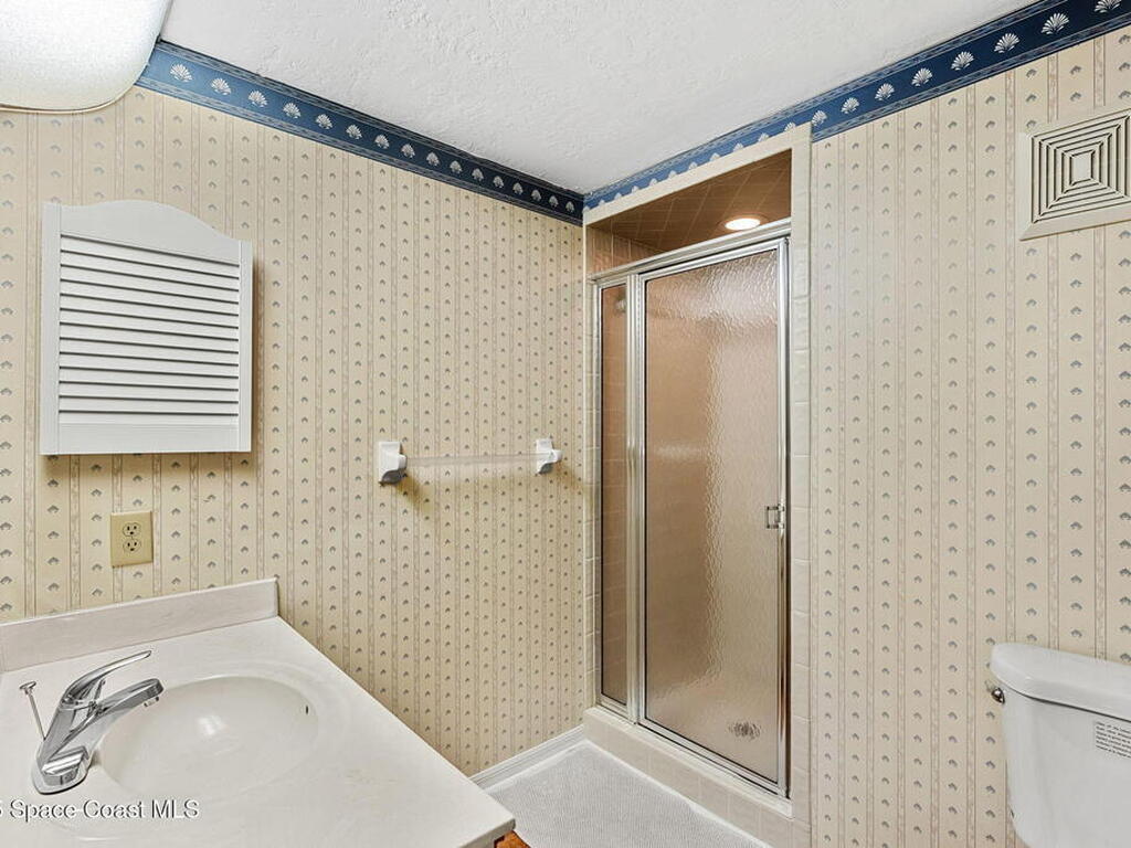 604 Greenwood Manor Circle, West Melbourne, FL 32904