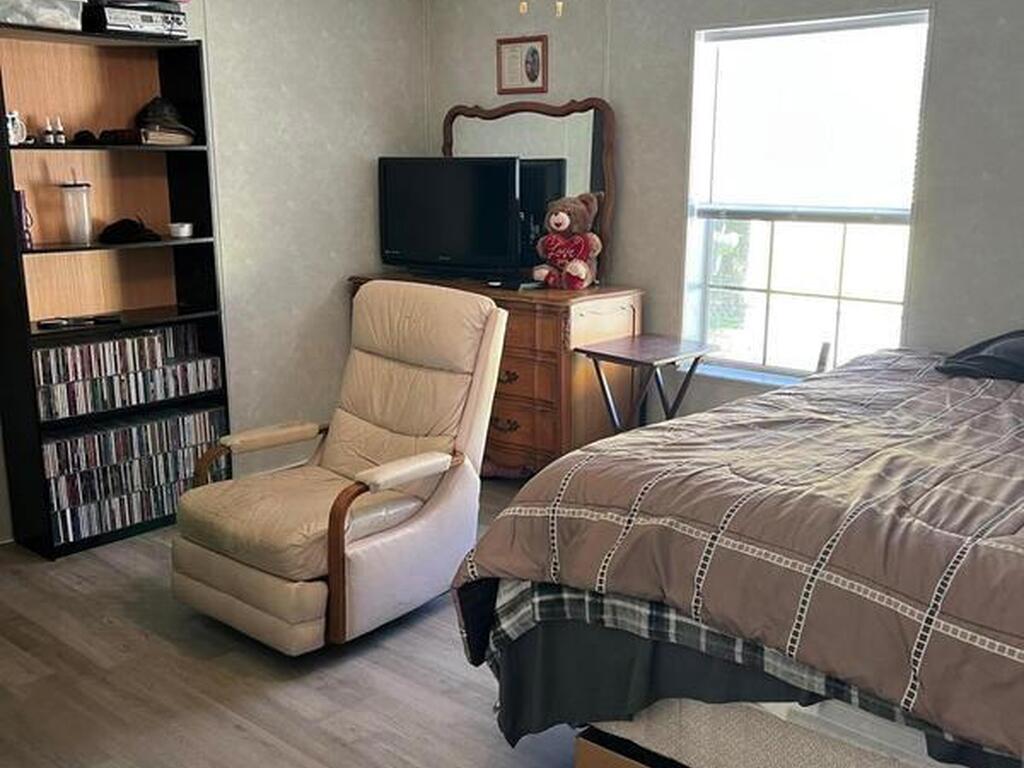 835 Vireo Drive, Barefoot Bay, FL 32976