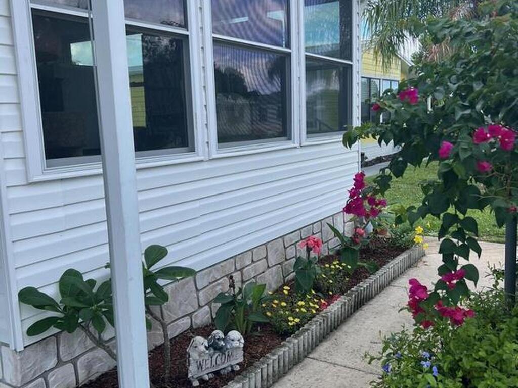 835 Vireo Drive, Barefoot Bay, FL 32976