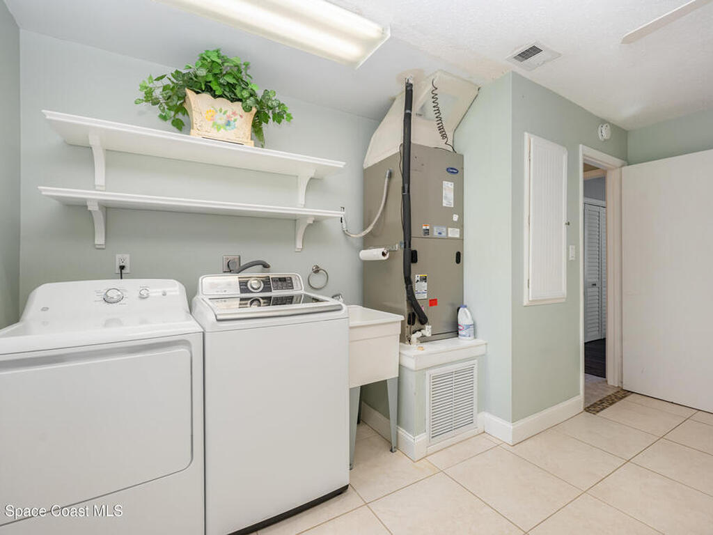 245 Country Club Drive, Suntree, FL 32940