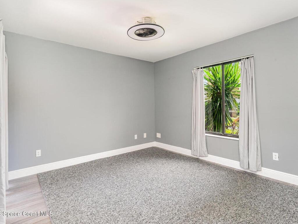 1040 Abada Court, Palm Bay, FL 32905