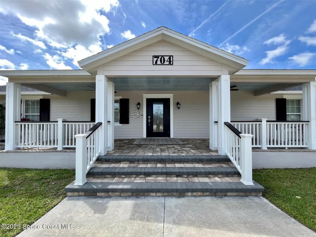 704 Osmosis Drive, Palm Bay, FL 32908