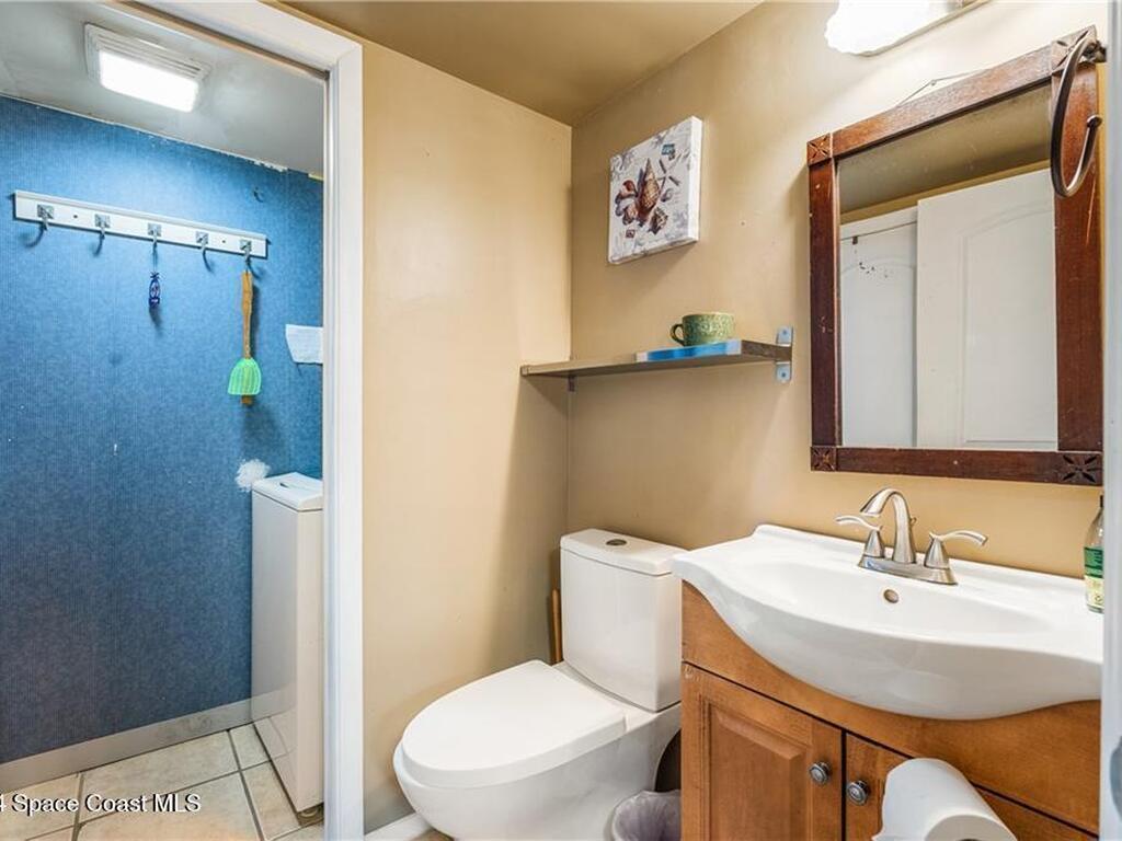 2115 Vista Oaks Circle, Palm Bay, FL 32905