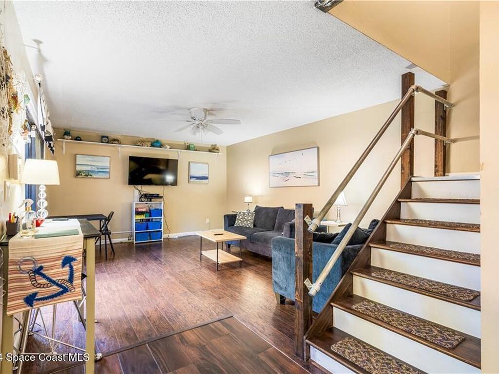 2115 Vista Oaks Circle, Palm Bay, FL 32905