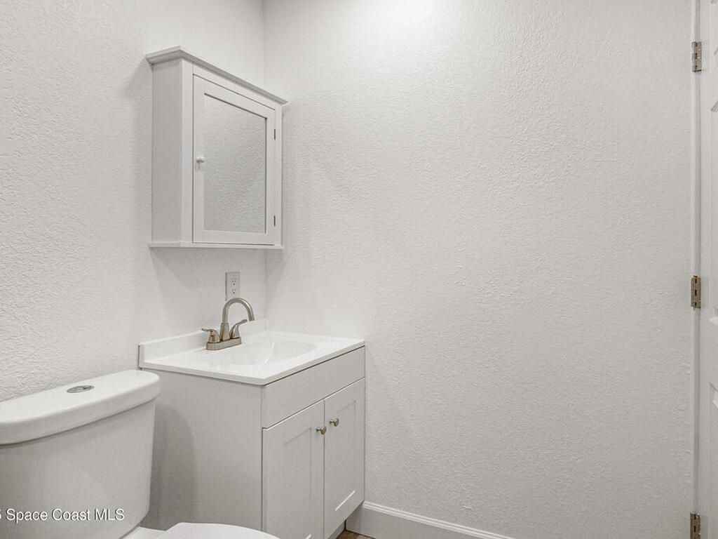 2364 Pineapple Avenue, Melbourne, FL 32935