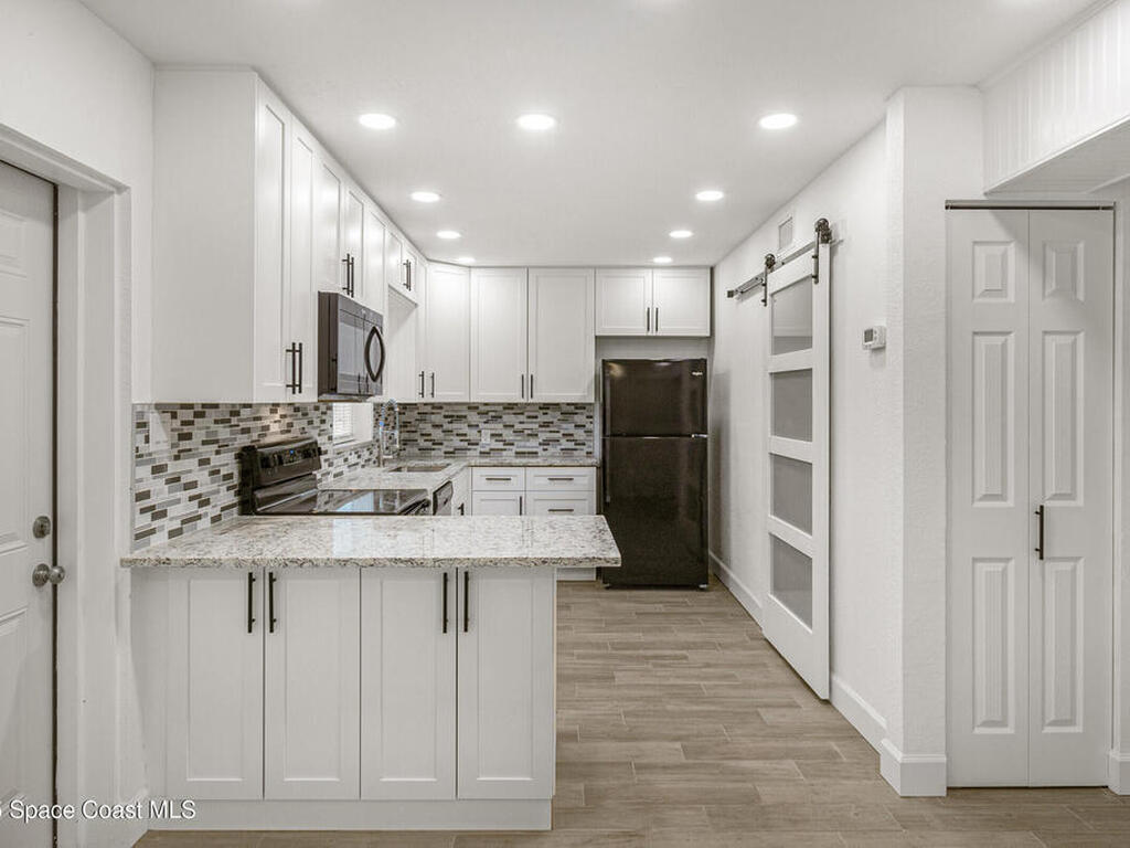 2364 Pineapple Avenue, Melbourne, FL 32935