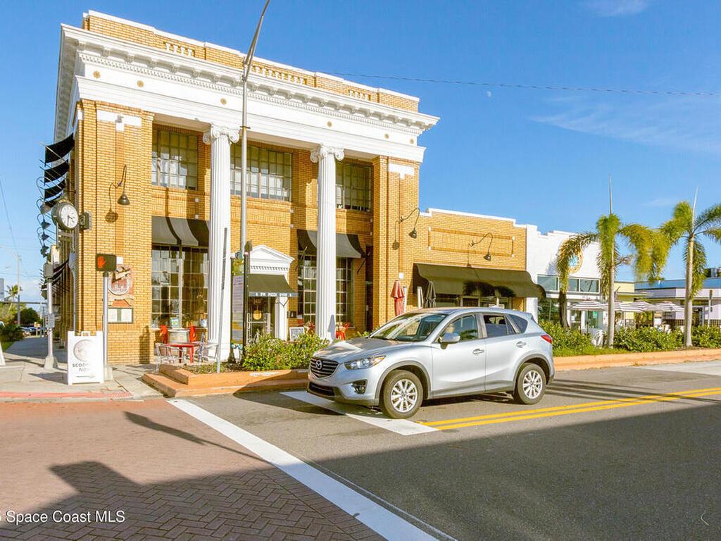 2364 Pineapple Avenue, Melbourne, FL 32935