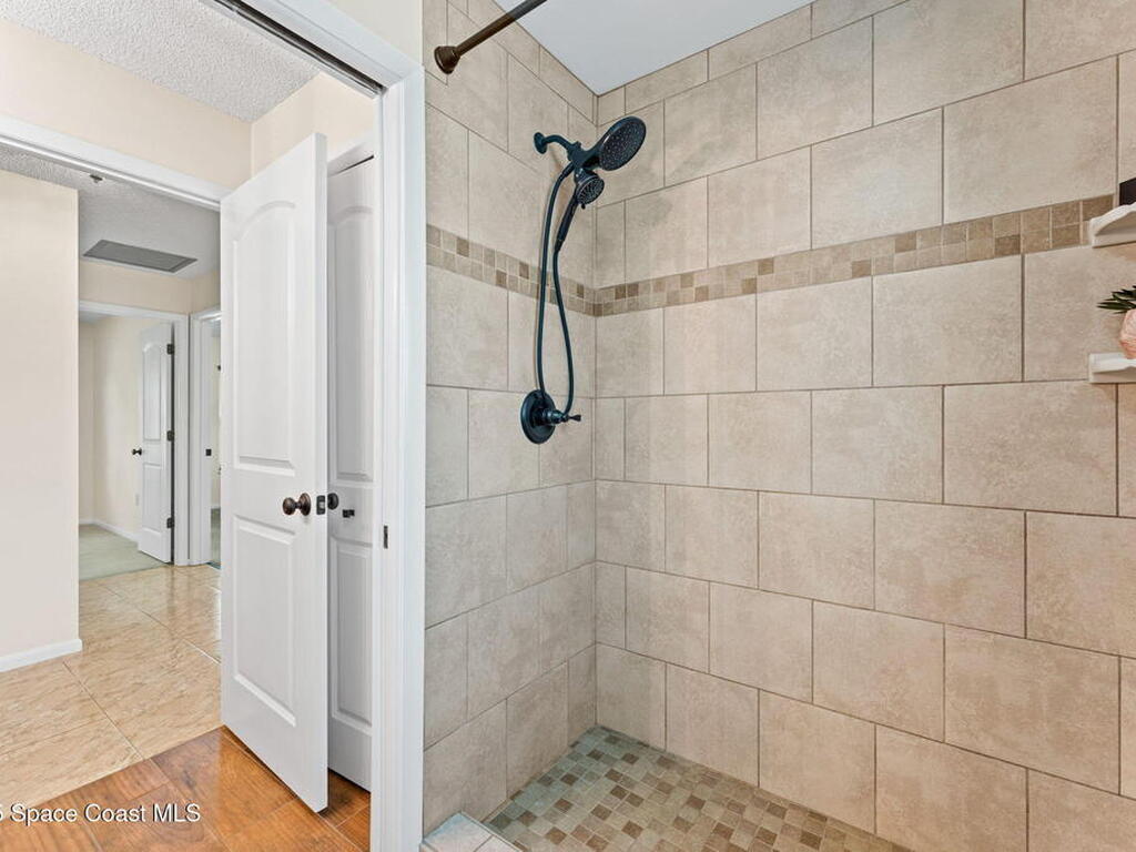 2175 Lacourt Lane, Malabar, FL 32950