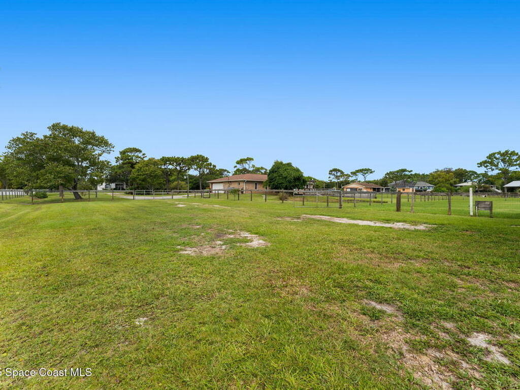 2175 Lacourt Lane, Malabar, FL 32950