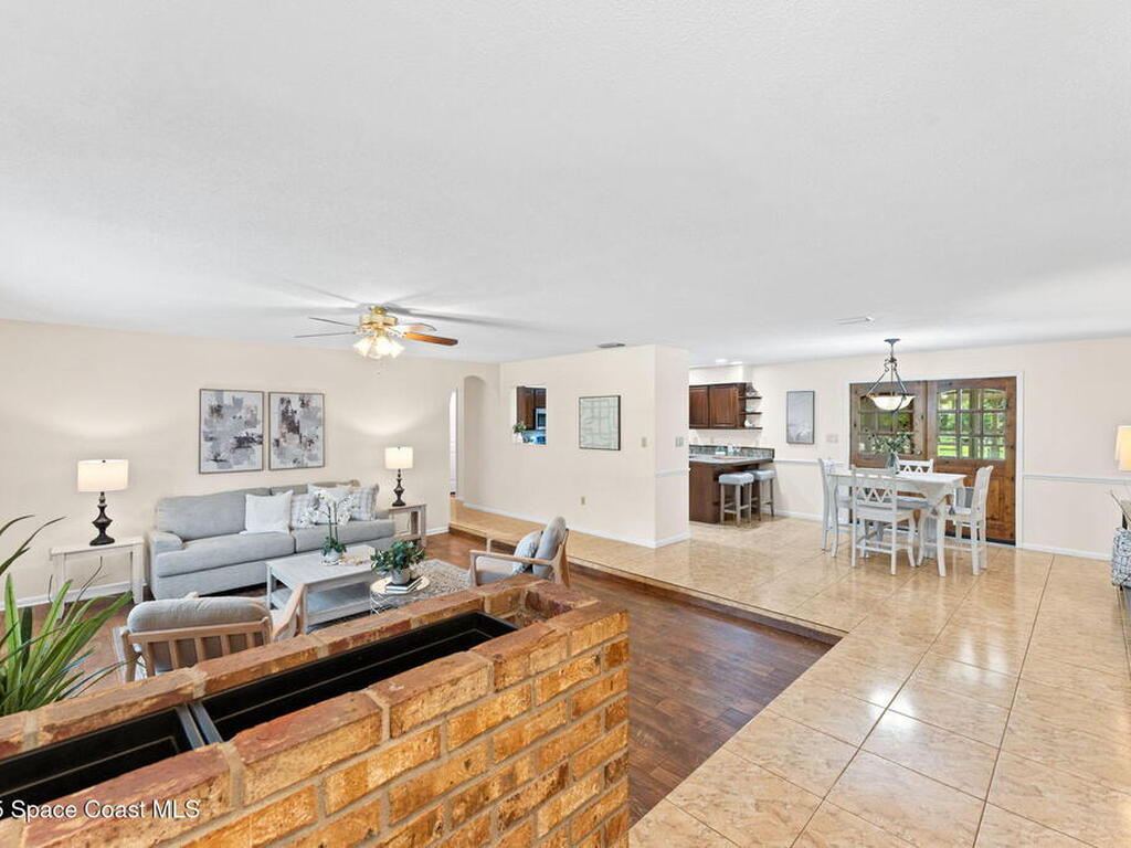 2175 Lacourt Lane, Malabar, FL 32950