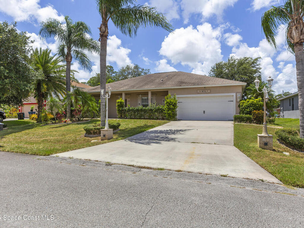 1870 Parrsboro Street, Palm Bay, FL 32907