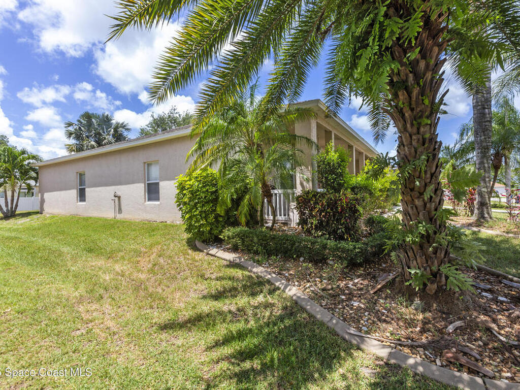 1870 Parrsboro Street, Palm Bay, FL 32907