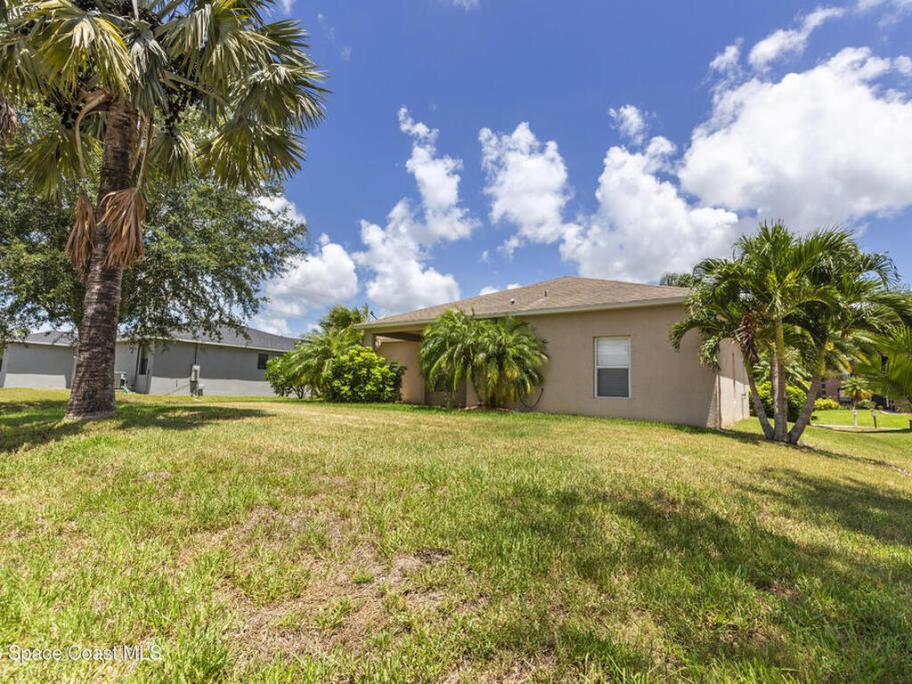 1870 Parrsboro Street, Palm Bay, FL 32907