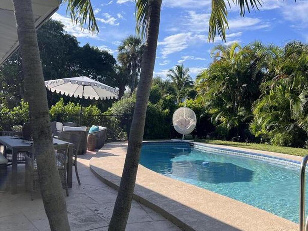 3735 Eagle Drive, Vero Beach, FL 32963