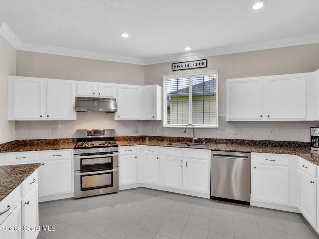 1295 Veranda Way, Vero Beach, FL 32966