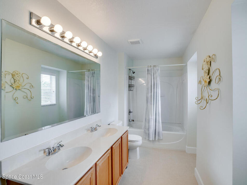 1295 Veranda Way, Vero Beach, FL 32966