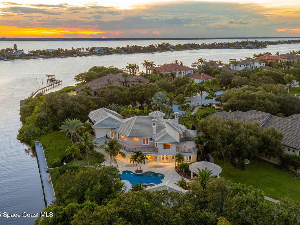 154 Lansing Island Drive, Indian Harbour Beach, FL 32937