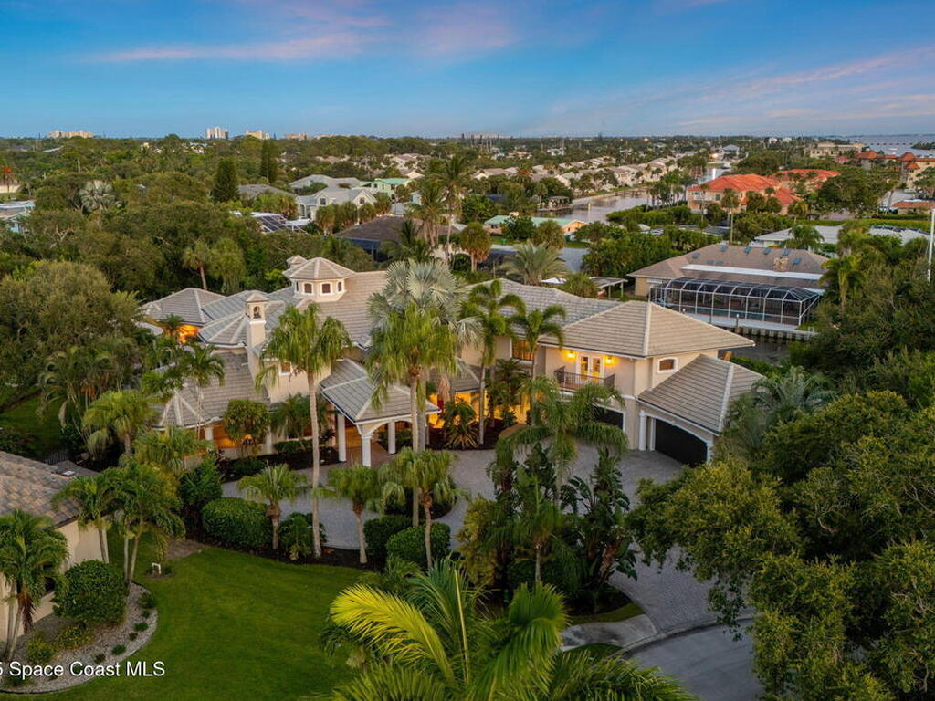 154 Lansing Island Drive, Indian Harbour Beach, FL 32937