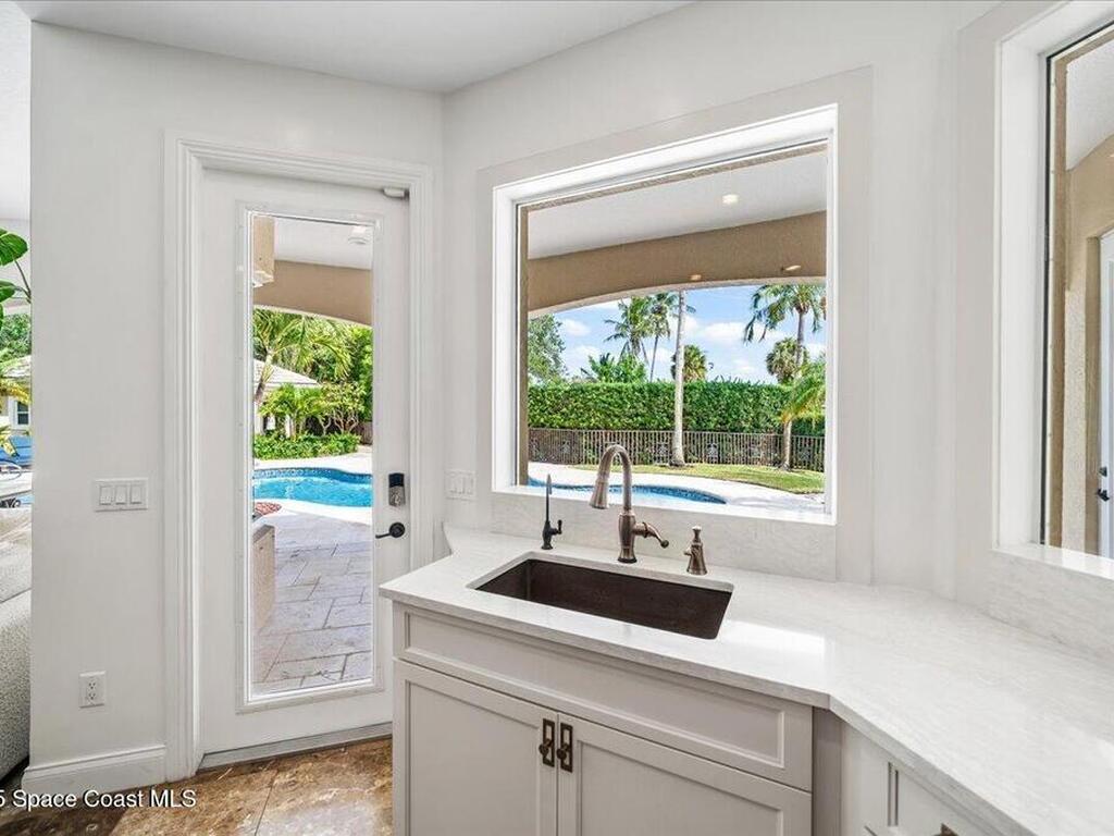 154 Lansing Island Drive, Indian Harbour Beach, FL 32937