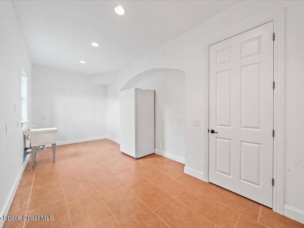 154 Lansing Island Drive, Indian Harbour Beach, FL 32937