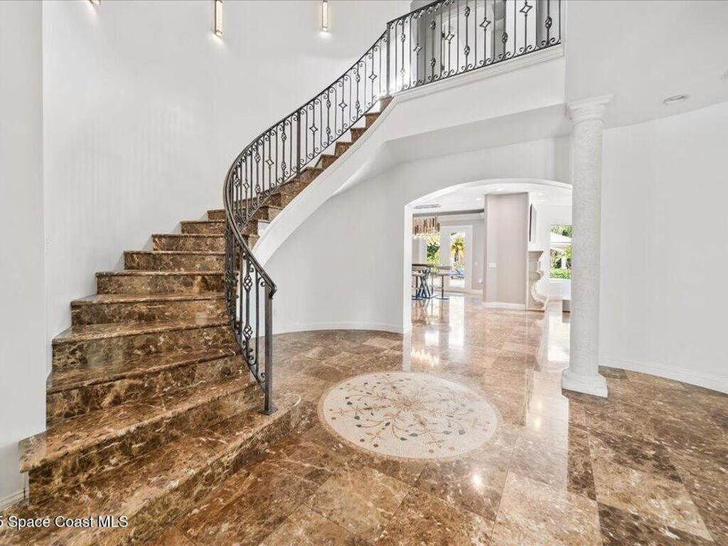 154 Lansing Island Drive, Indian Harbour Beach, FL 32937