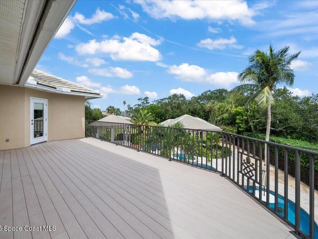 154 Lansing Island Drive, Indian Harbour Beach, FL 32937