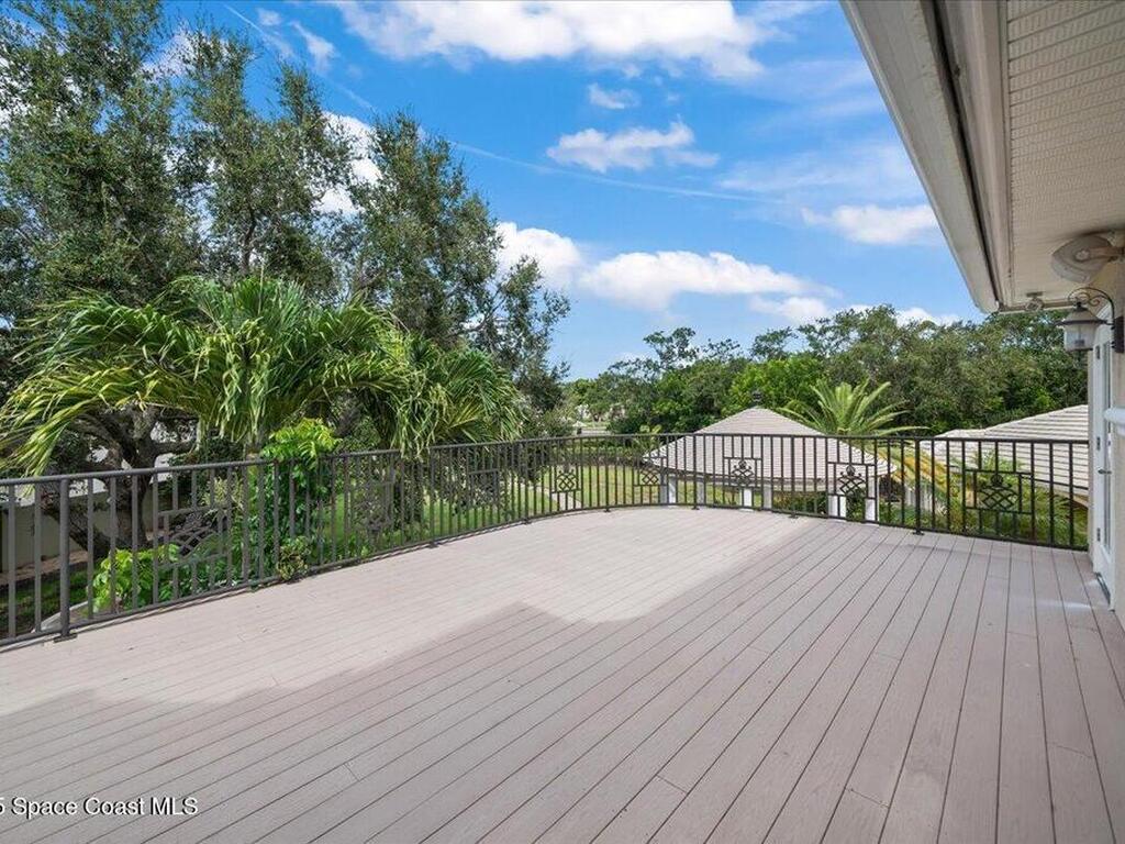 154 Lansing Island Drive, Indian Harbour Beach, FL 32937