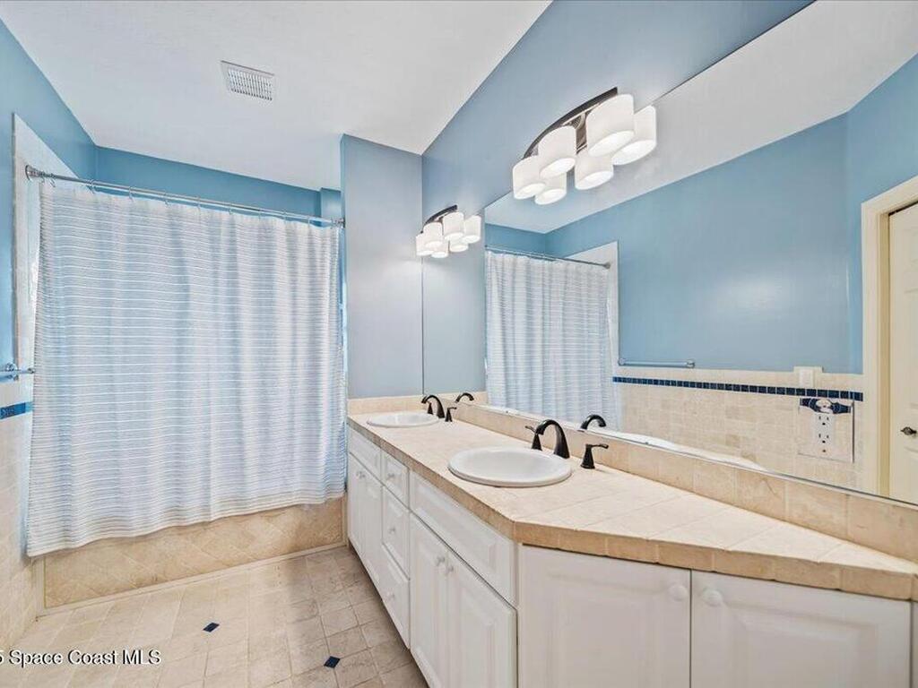 154 Lansing Island Drive, Indian Harbour Beach, FL 32937