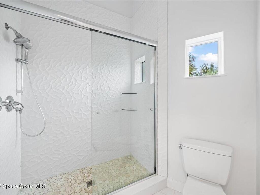 154 Lansing Island Drive, Indian Harbour Beach, FL 32937