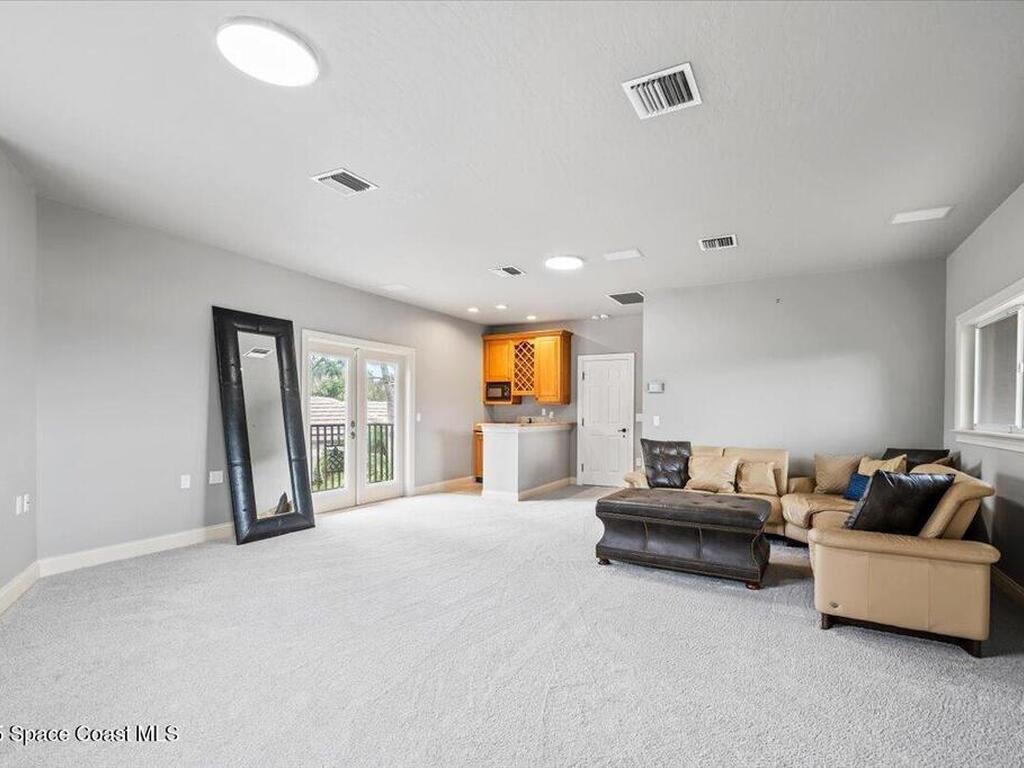 154 Lansing Island Drive, Indian Harbour Beach, FL 32937