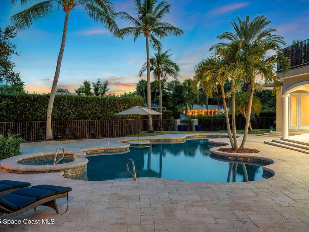 154 Lansing Island Drive, Indian Harbour Beach, FL 32937