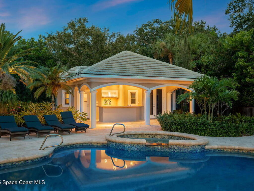 154 Lansing Island Drive, Indian Harbour Beach, FL 32937