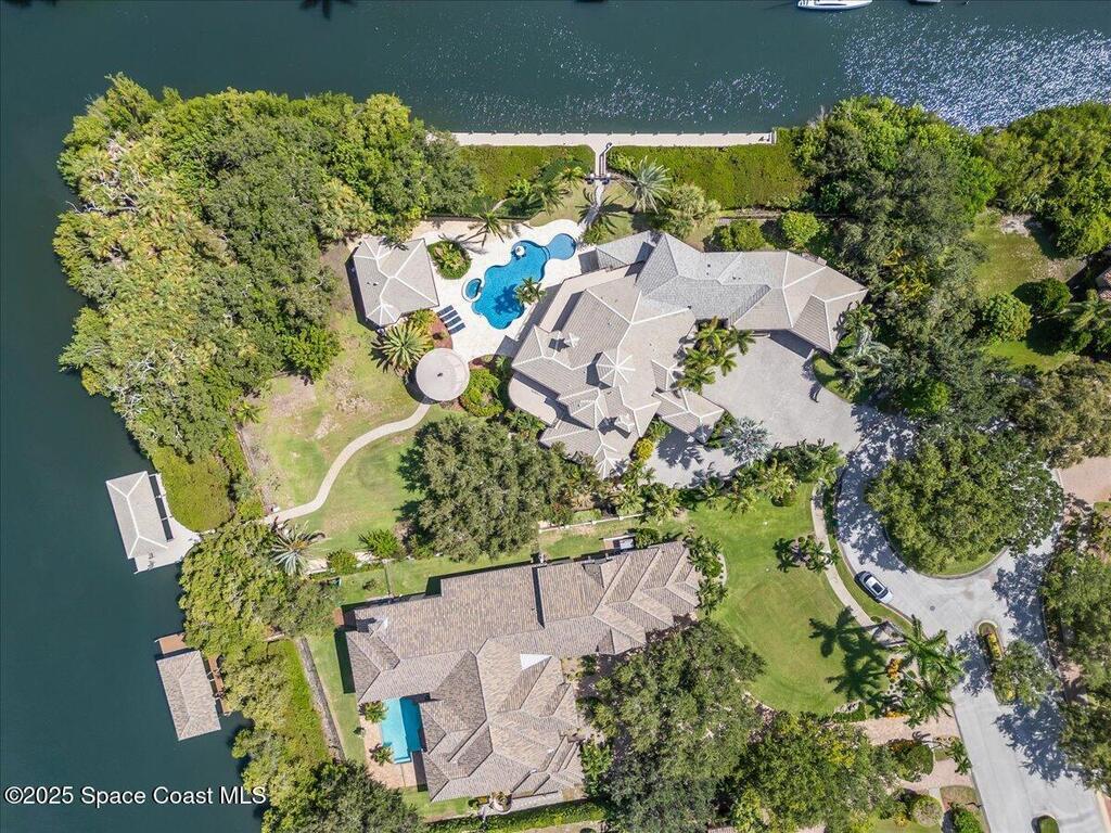 154 Lansing Island Drive, Indian Harbour Beach, FL 32937