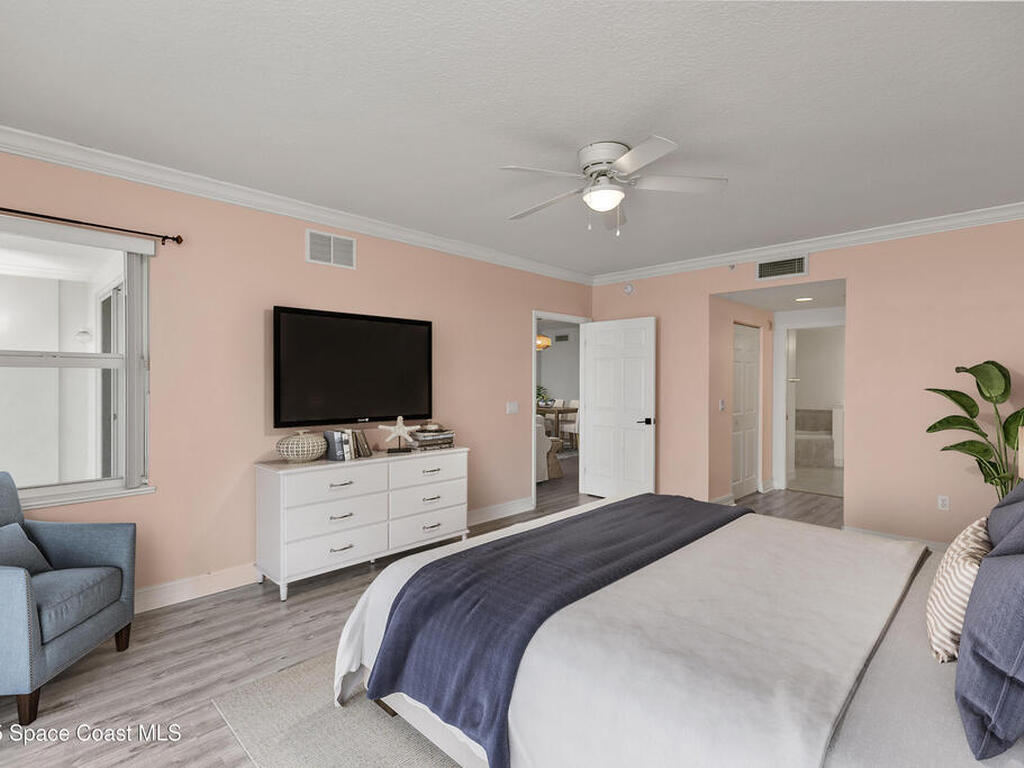 7 Indian River Avenue, Titusville, FL 32796