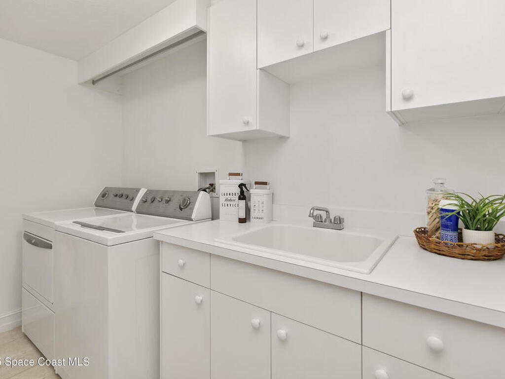 7 Indian River Avenue, Titusville, FL 32796