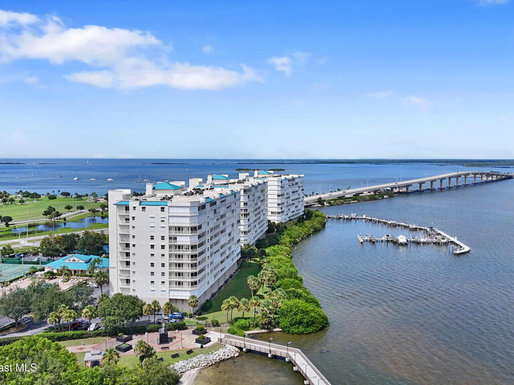 7 Indian River Avenue, Titusville, FL 32796