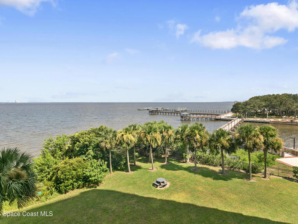 7 Indian River Avenue, Titusville, FL 32796