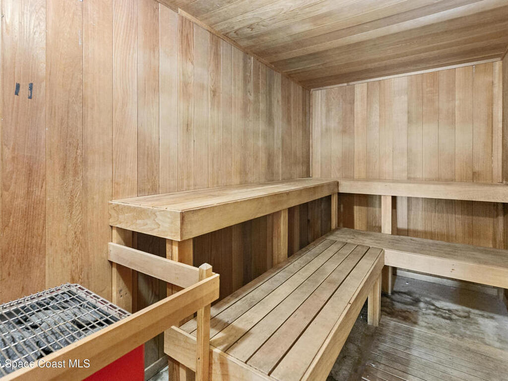 7 Indian River Avenue, Titusville, FL 32796