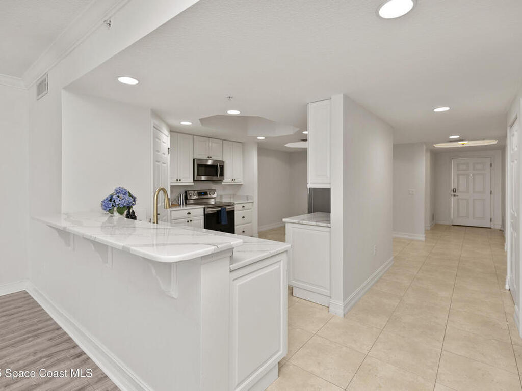 7 Indian River Avenue, Titusville, FL 32796