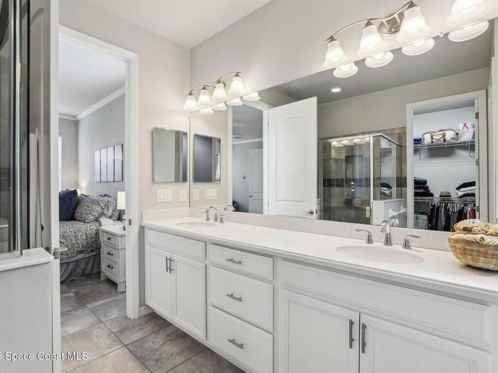 7823 Loren Cove Drive, Melbourne, FL 32940