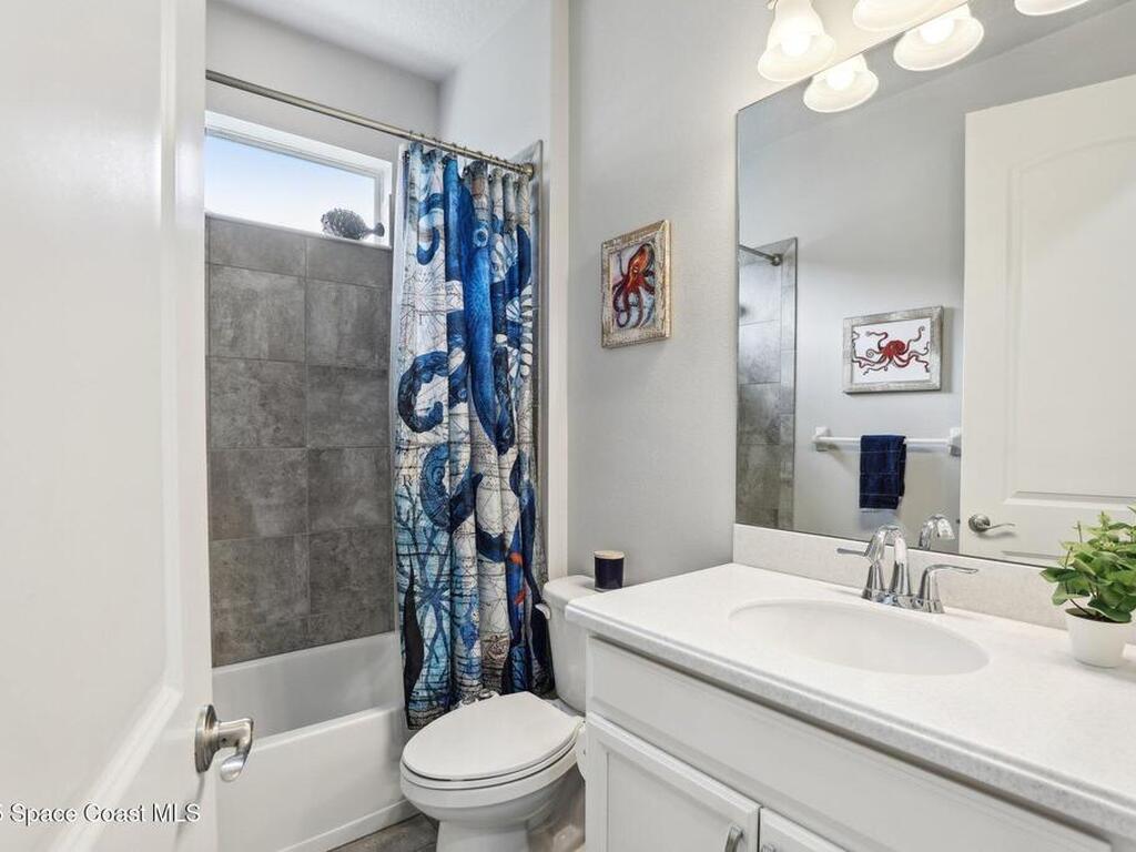 7823 Loren Cove Drive, Melbourne, FL 32940