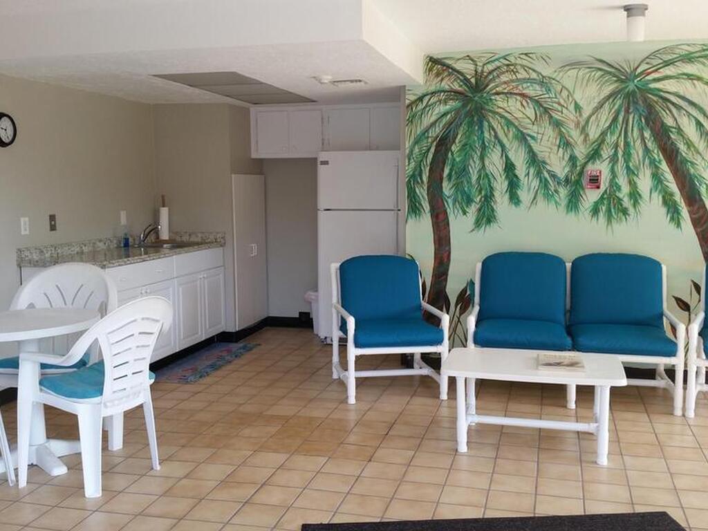 1095 Highway A1a, Indialantic, FL 32903