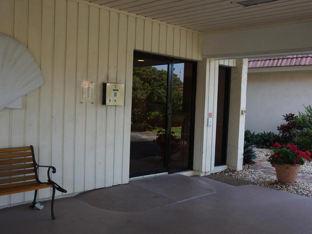 1095 Highway A1a, Indialantic, FL 32903