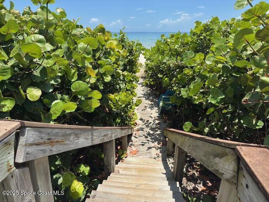 1095 Highway A1a, Indialantic, FL 32903