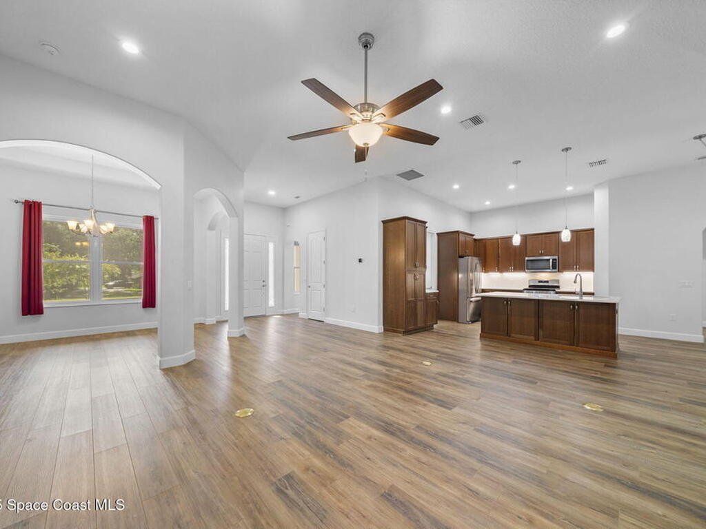 1560 Silk Oak Avenue, Titusville, FL 32796