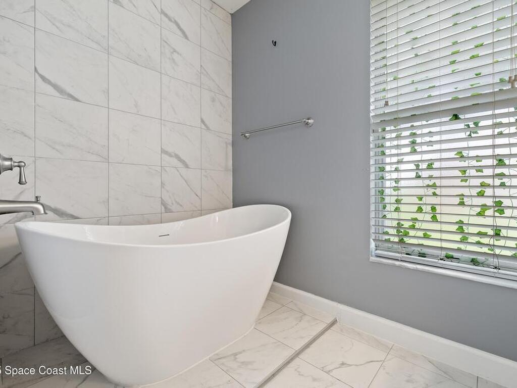 770 Wickham Lakes Drive, Melbourne, FL 32940