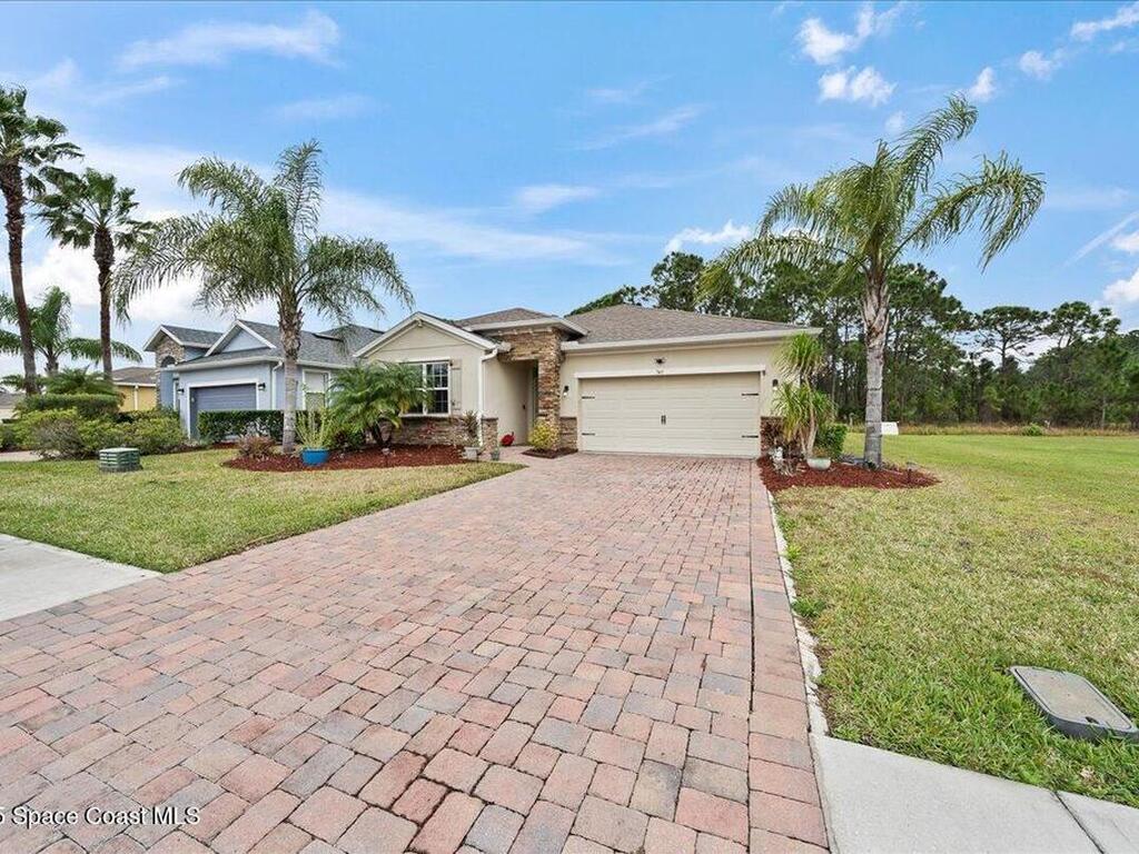 745 Remington Green Drive, Palm Bay, FL 32909