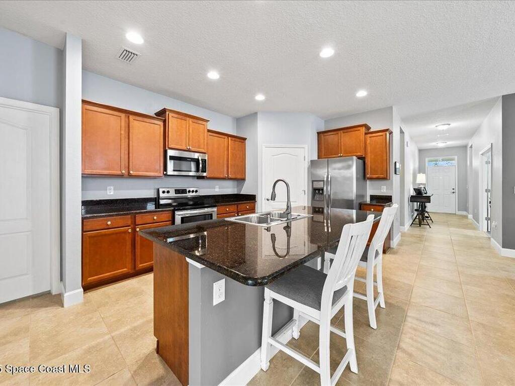 745 Remington Green Drive, Palm Bay, FL 32909