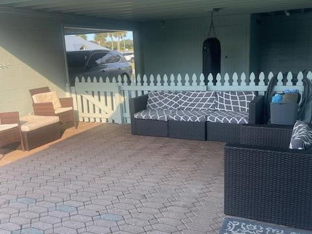 2571 NE Vernon Drive, Palm Bay, FL 32905